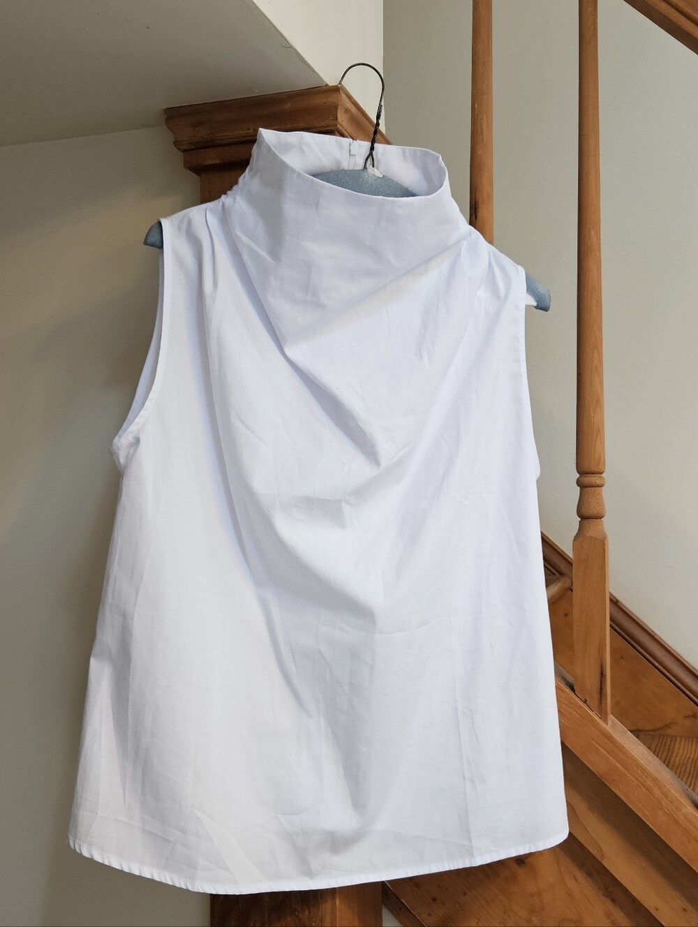 Marcella NYC Mock Neck Sleeveless Cotton Top Medium